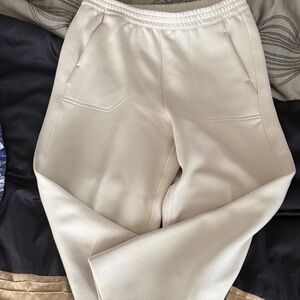 Banana Republic Cropped Ankle Pants in Light Beige